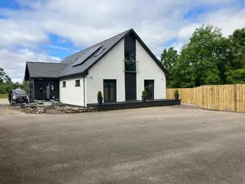 Inchree Rooms & Chalets