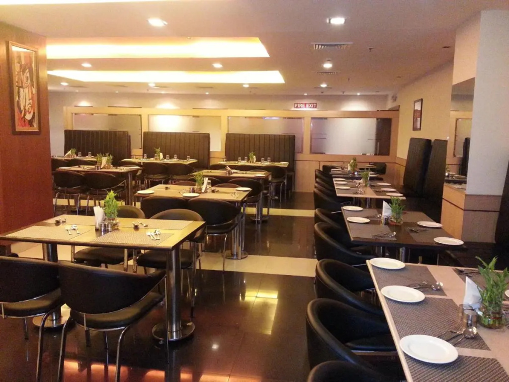 Hyphen Grand Hotel