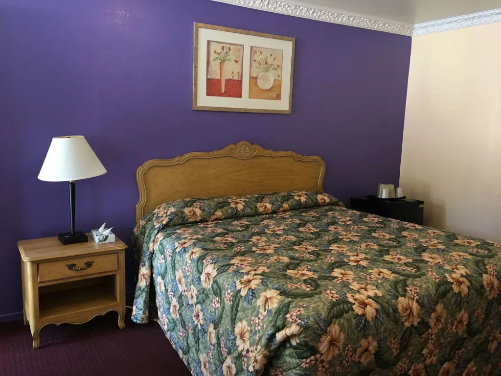 Lakeview Inn
