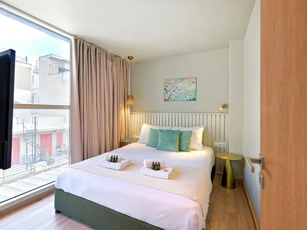 Karitsi Suites