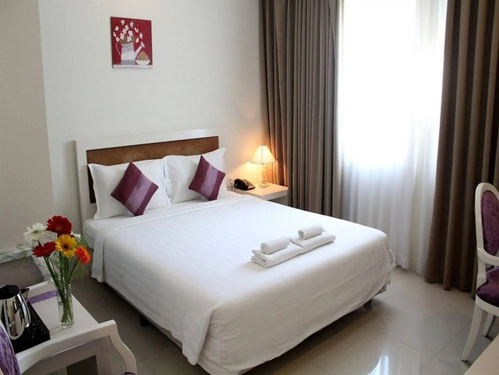 Bizu Hotel II
