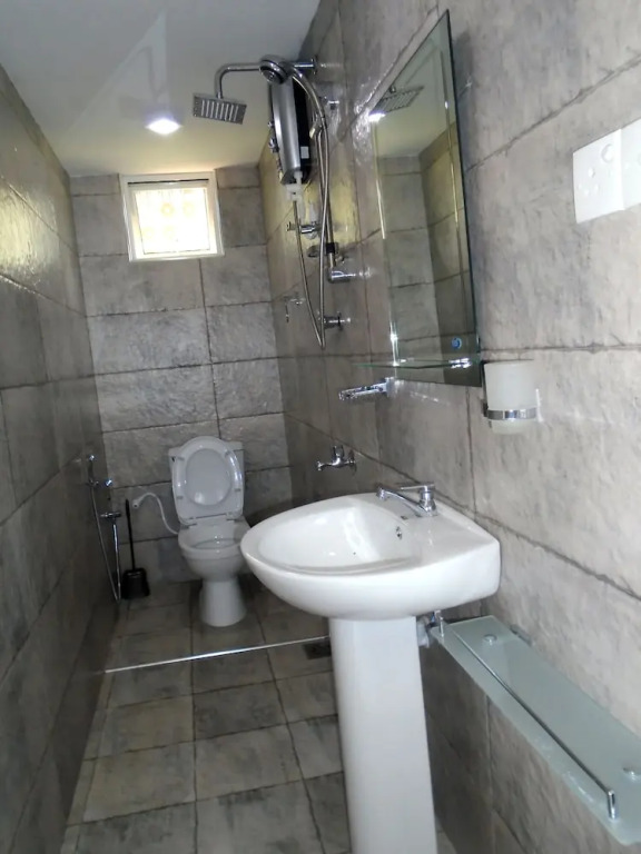 Bee Line Home Stay