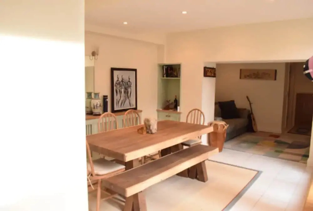 Spacious 2 Bedroom Apartment Near Notting Hill Gate