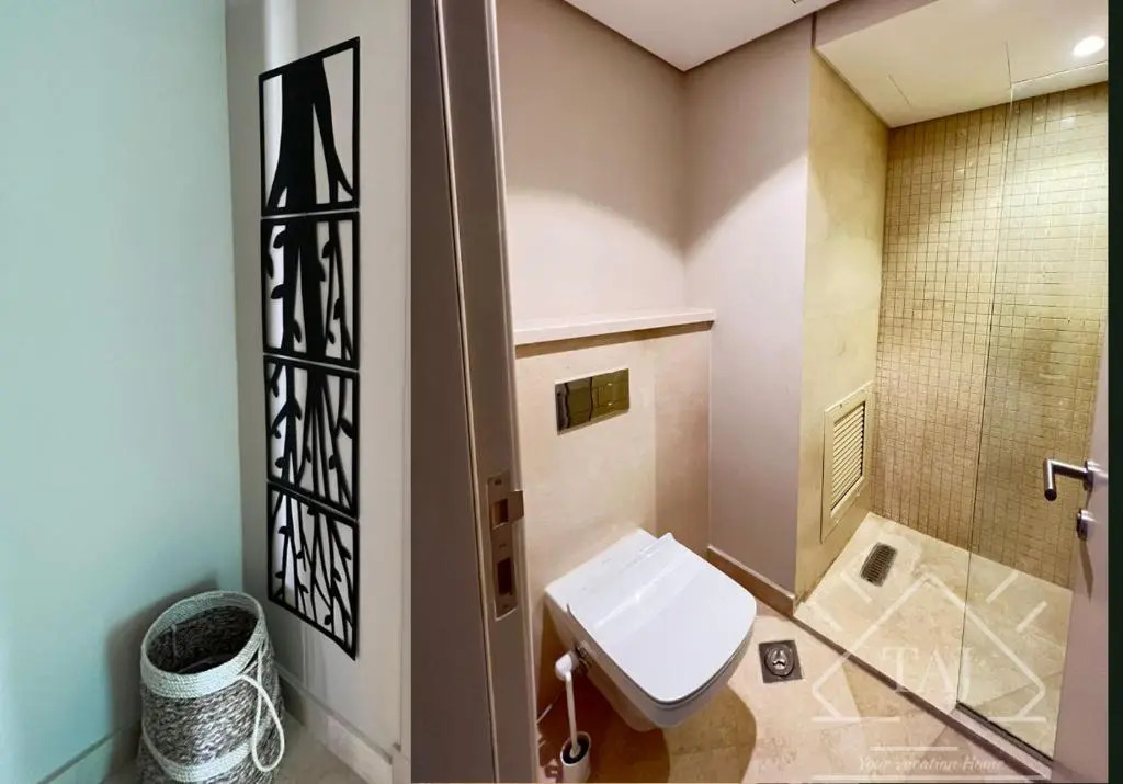 Taj Home, Stunning Mangroovy 1 BR, sea view. Free pool and Beach access