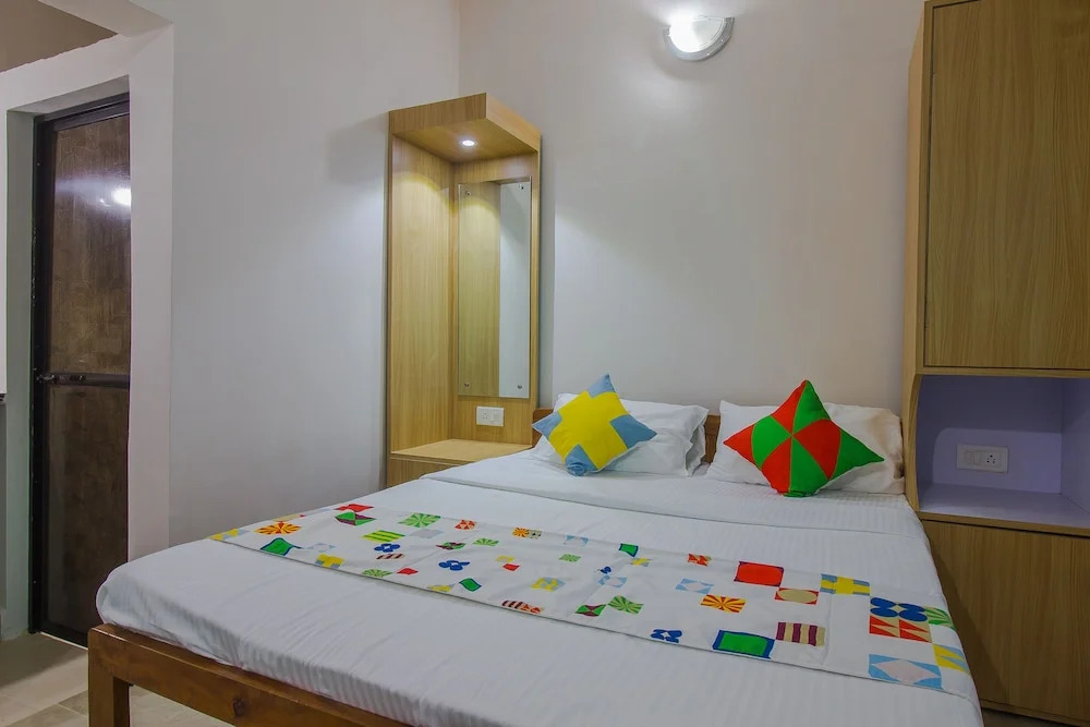 OYO 17244 Home Sunset View Stay Anjuna Beach