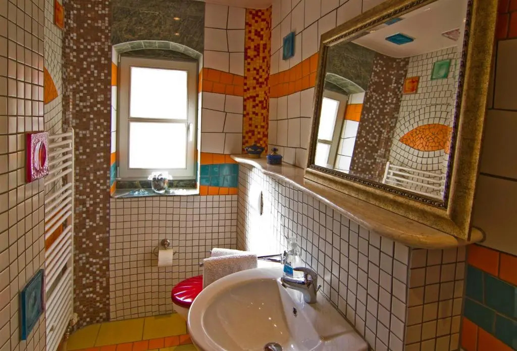 Art Apartments
