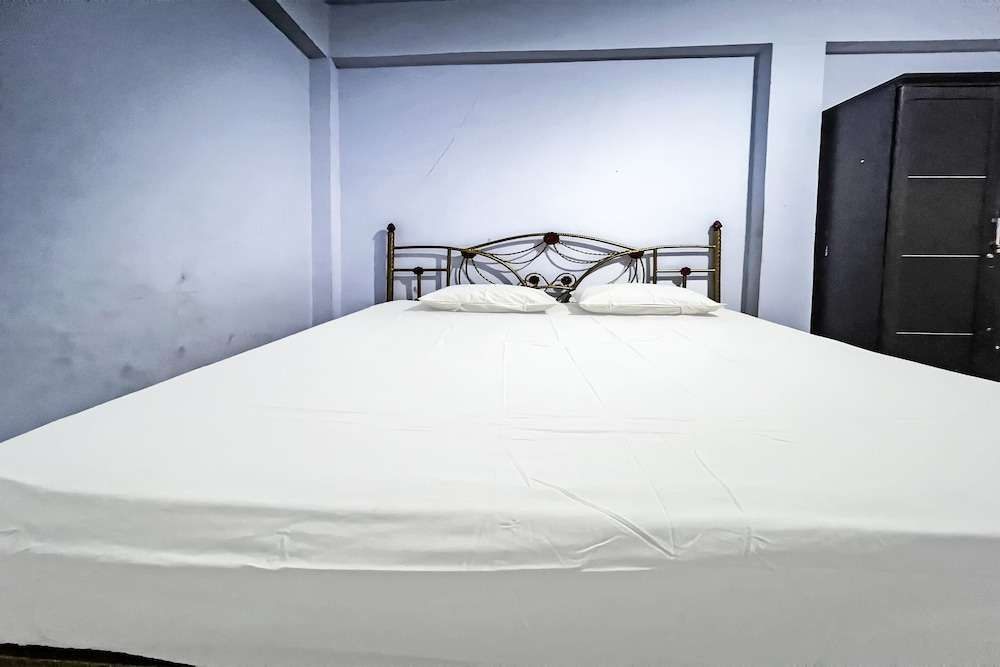 Hotel O Surya HotelNearTaman Anggrek Pkk Watansoppeng