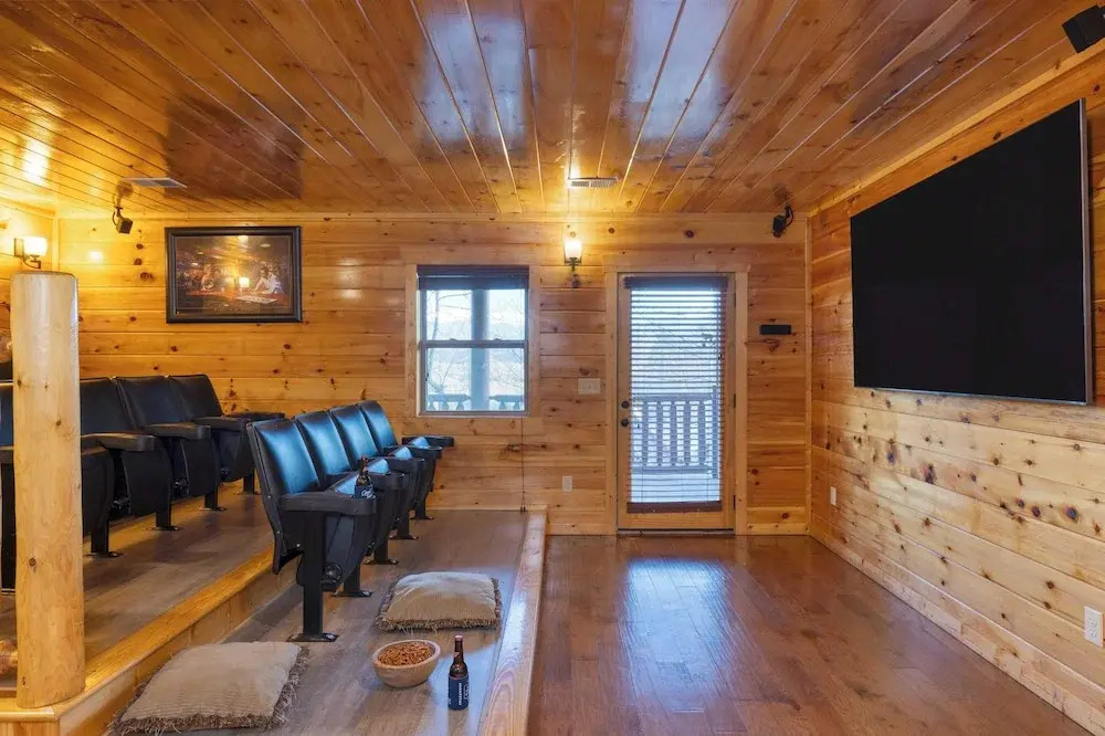 100 Guests Blackthorn Sister Smokies Homes Luxury Mountain Retreat
