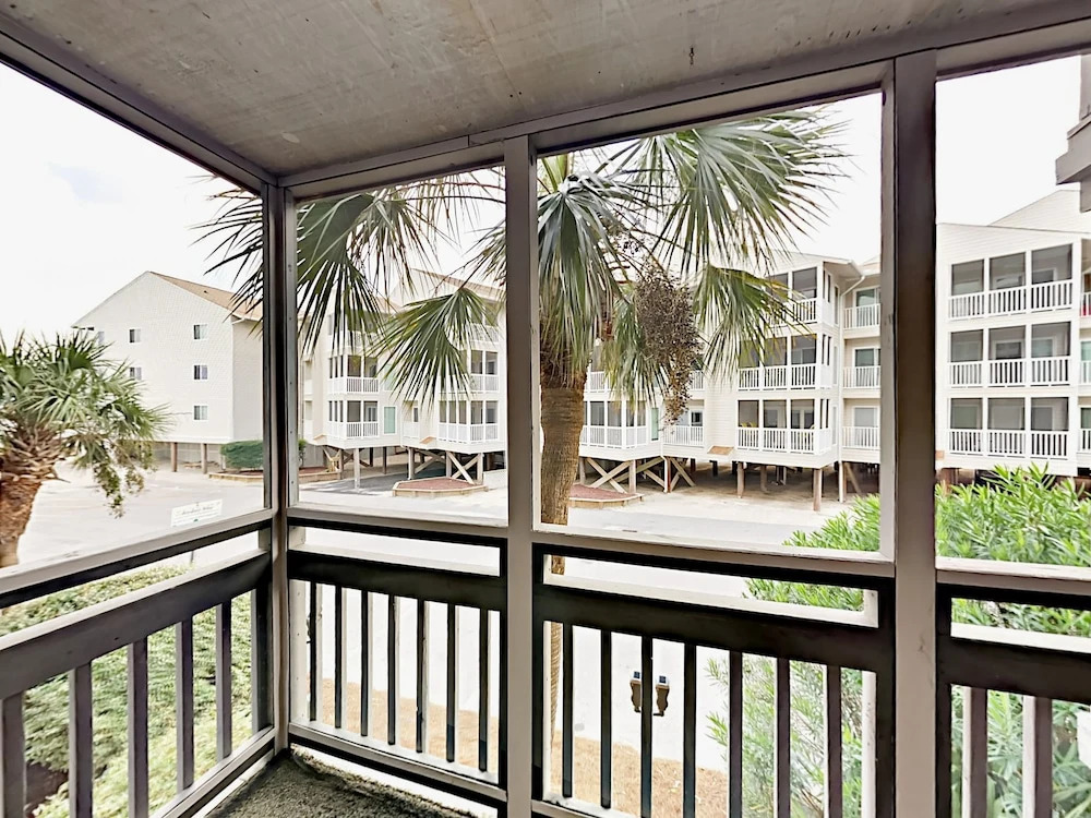 9580 Shore Drive Condo Unit 107