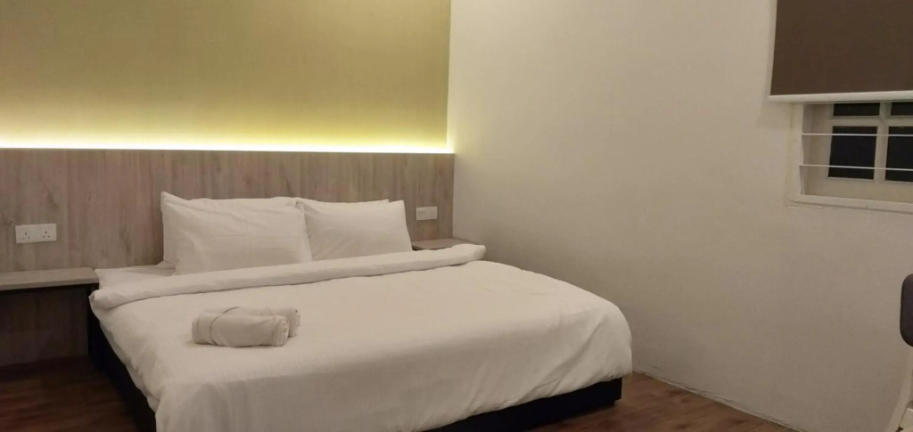 THE WOOD BOUTIQUE HOTEL