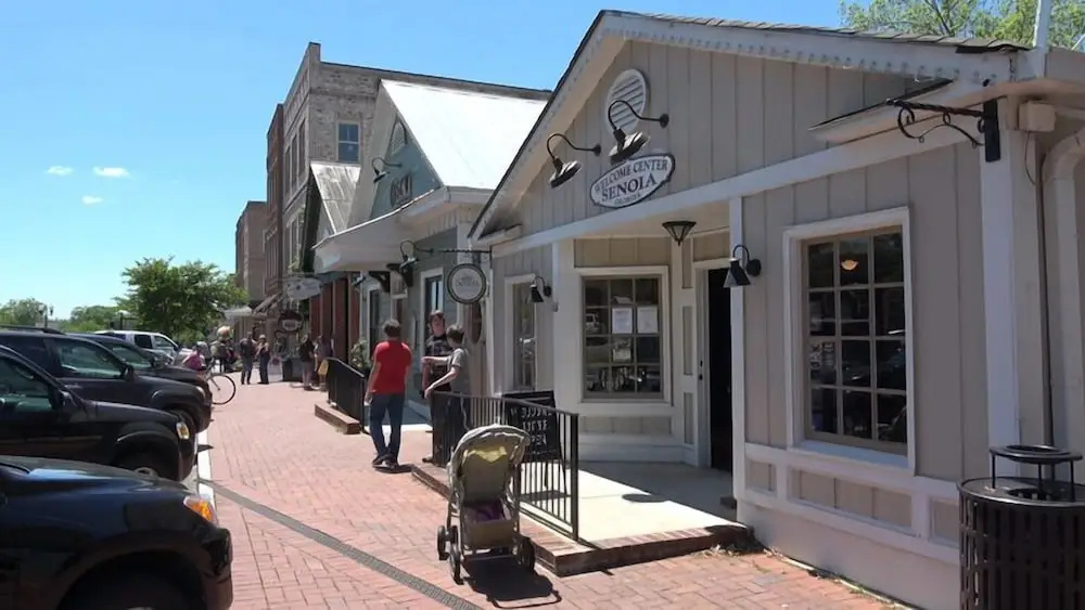 Veranda Historic Inn
