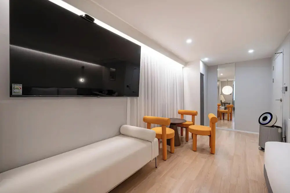No 25 Hotel