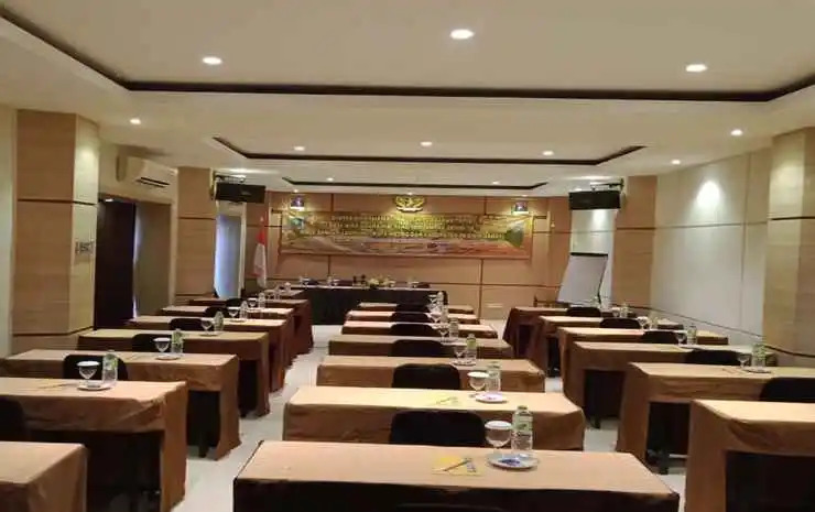 De Green City Hotel