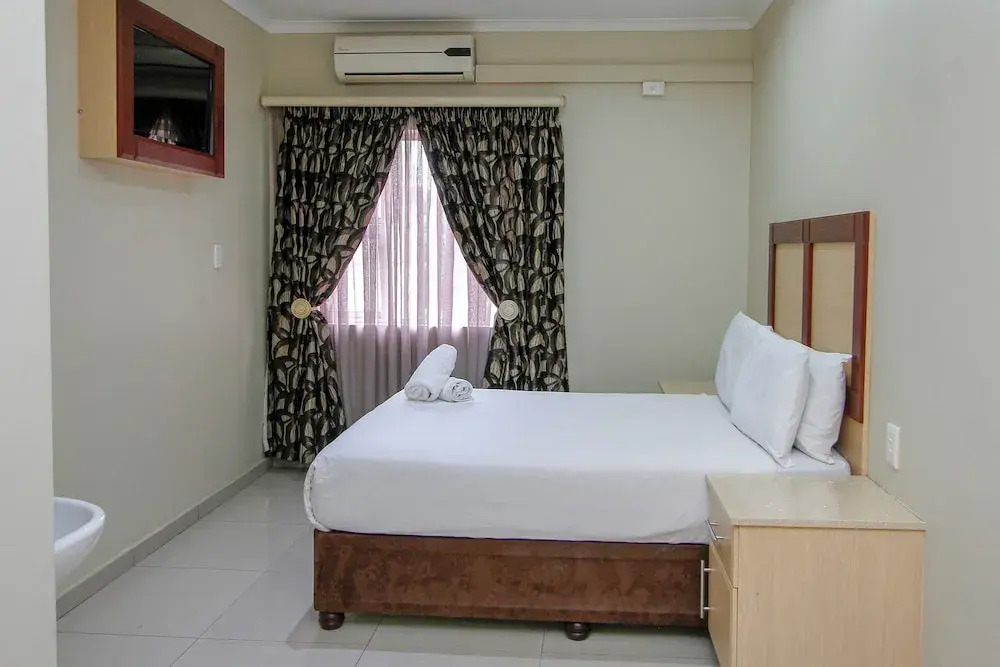 PLM Palace Lodge