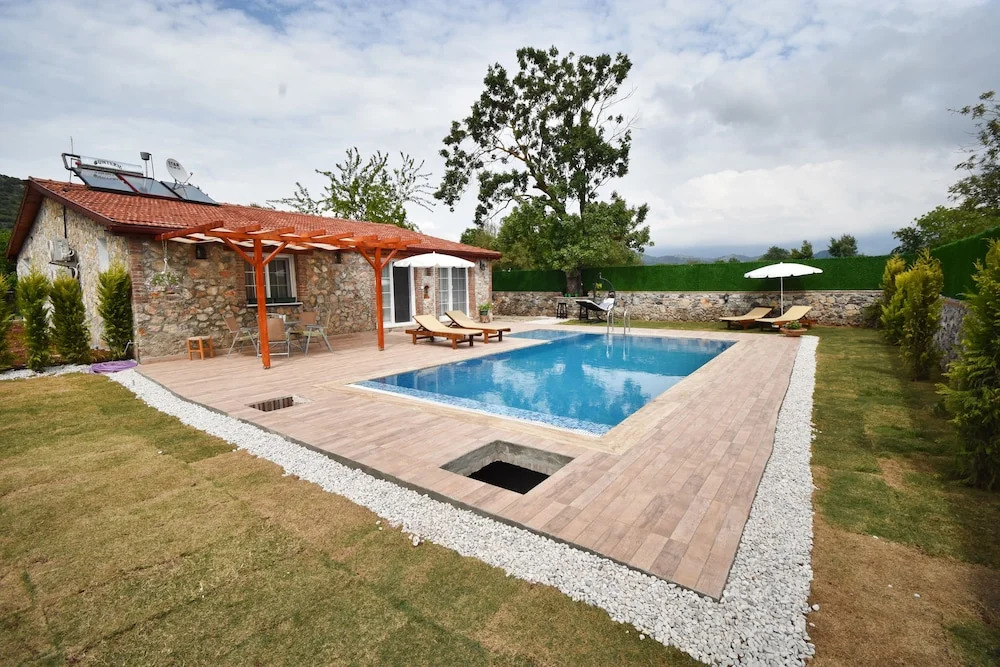 Villa Cansel by Helaltatilvillari