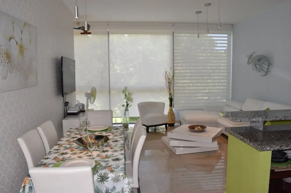 Quetzal Penthouse 2 rec