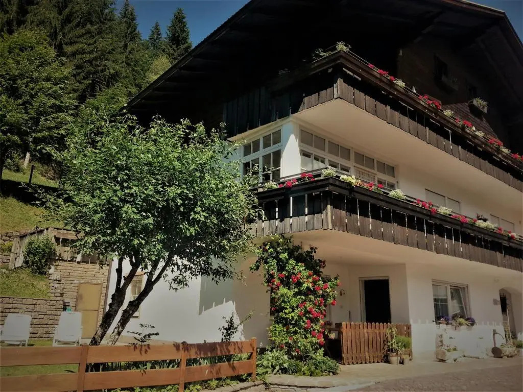 Haus Christian Welschnofen - Berge fühlen und Natur genießen in den Dolomiten, nahe am Karersee, inklusive Eggental Guestcard