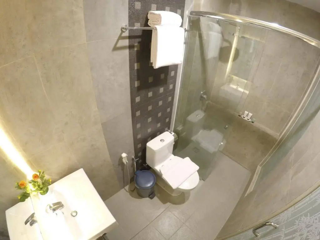 Biz Boulevard Hotel