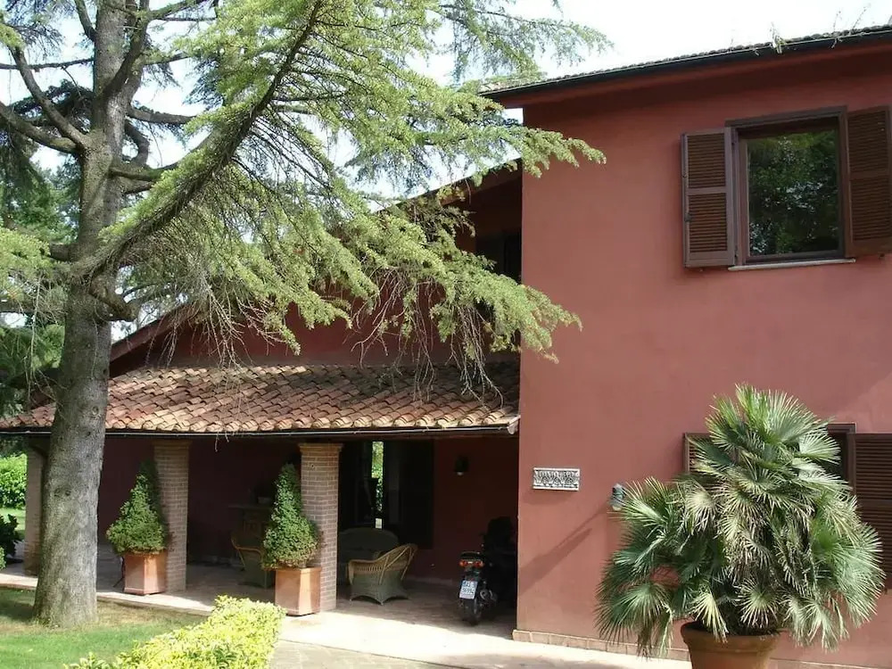 Villa Colle Farnese