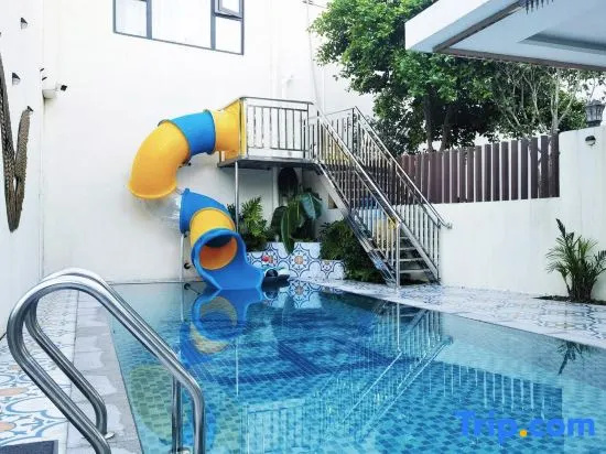 Floral Hotel·Jinhetian Holiday Villa