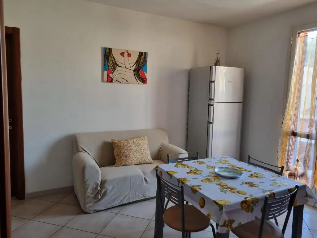 Giacomo Home