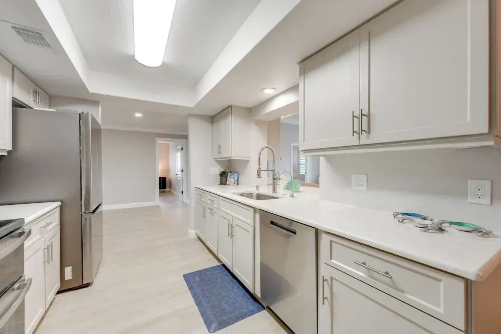 Walkable Waterfront Paradise: Home in Clearwater!