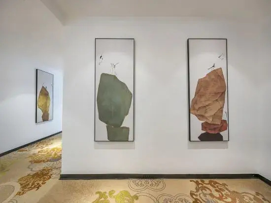 Moshe Hotel (Xihua Oriental International)