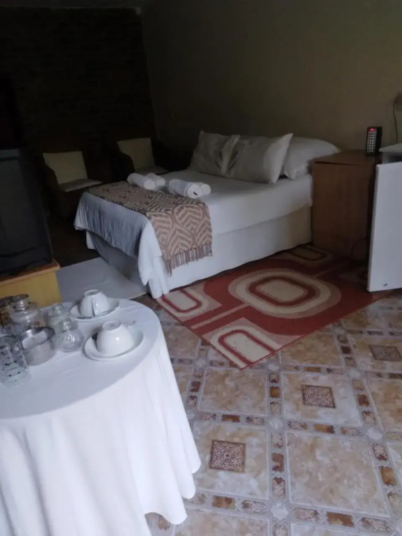 Hamba Kancane Ma-Africa Guest House
