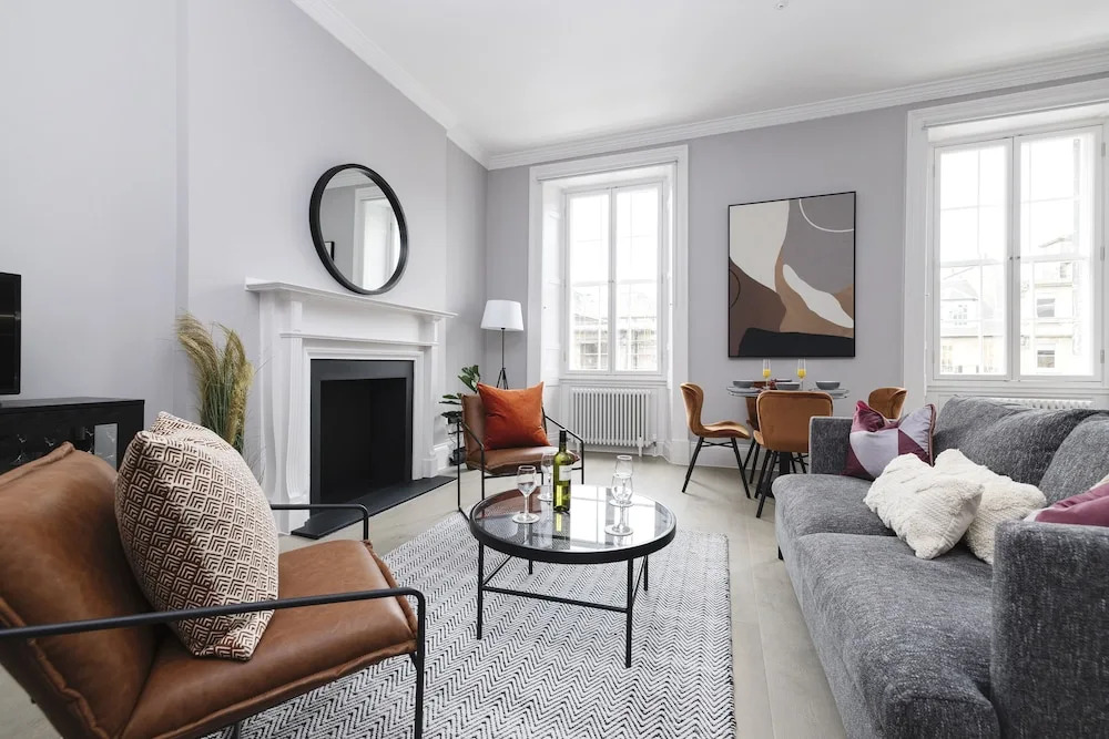 JOIVY Luxurious 2 Br Apt On Notable George Street