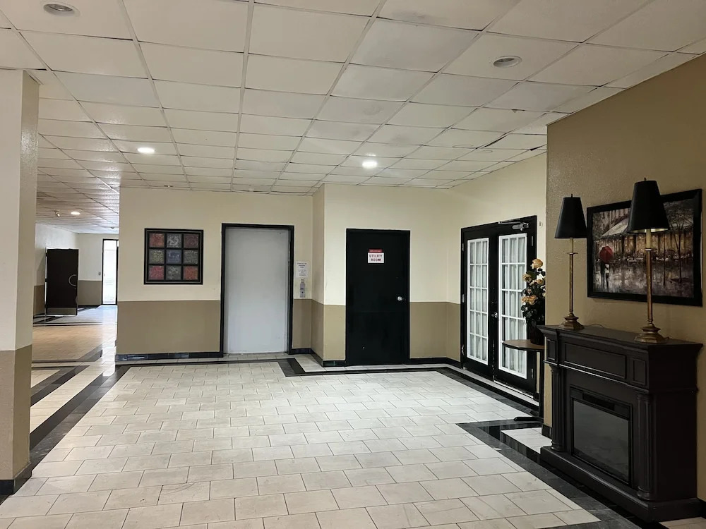 Homestay Inn and suites