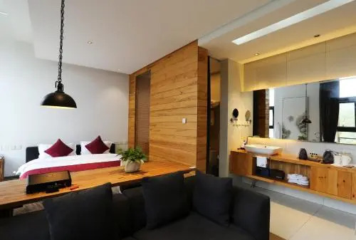 The Pondlife Hotel at Mutianyu Great Wall
