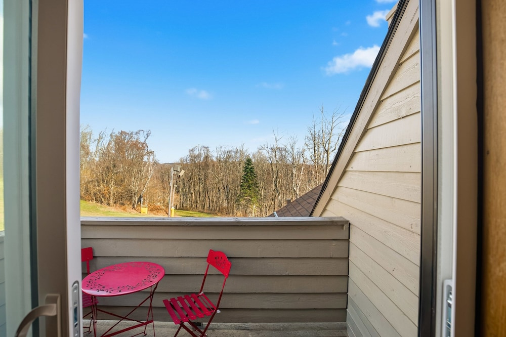 Seven Springs Sunridge 1 Br Condo, Ski-in/out 1 Bedroom Condo
