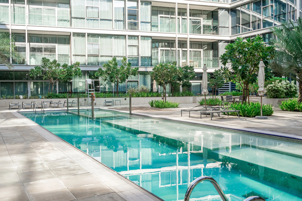 Elegant And Bright Apartment In City Walk
