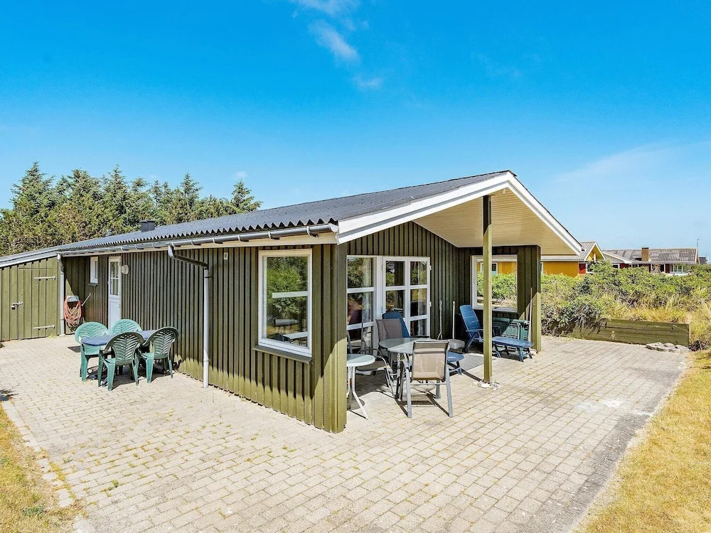 Alluring Holiday Home in Hvide Sande With Terrace