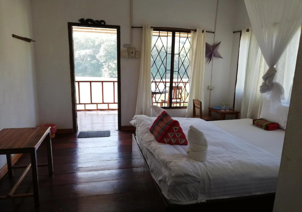 Nam Ou River Lodge