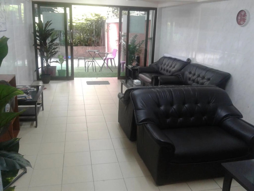 Yaya Guesthouse - Hostel
