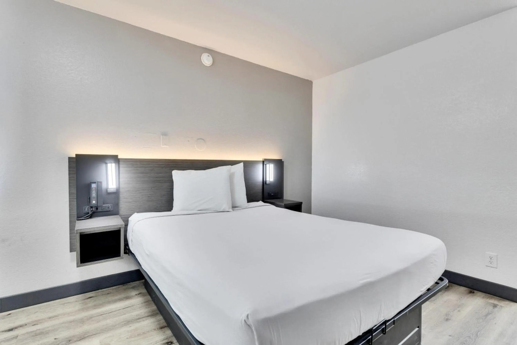 Motel 6 Austin, TX - Airport - South