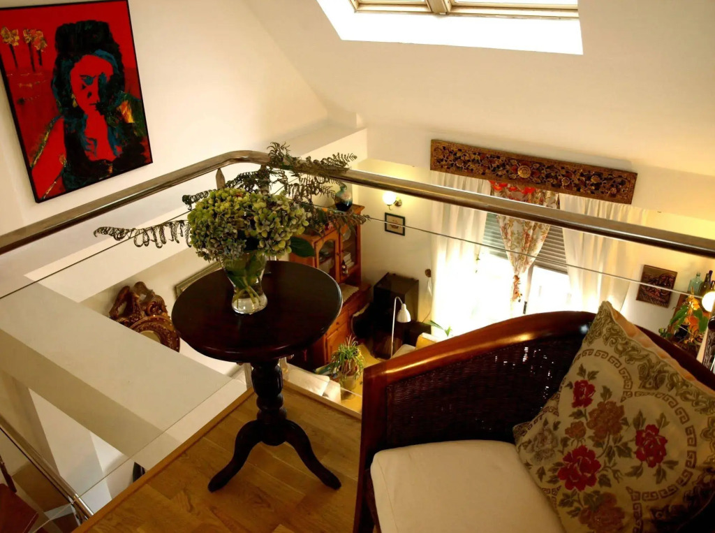 Flatguest Quality Duplex