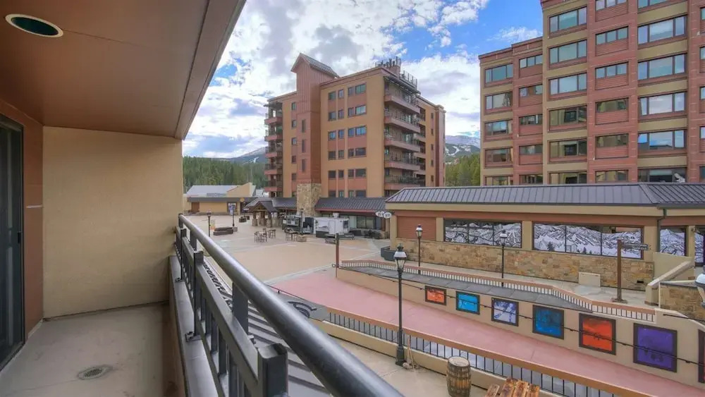 Comfortable 3-Bedroom Ski Inout Condo At Peak 9 - Village At Breckenridge