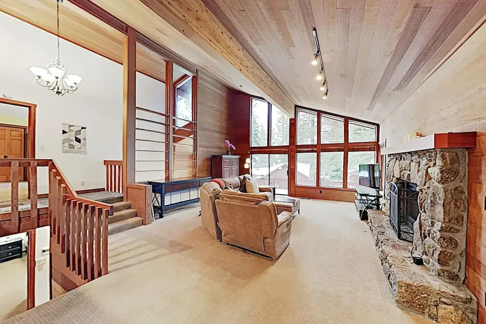 Amazing Dollar Point , Walk To Beach! 4 Bedroom Home