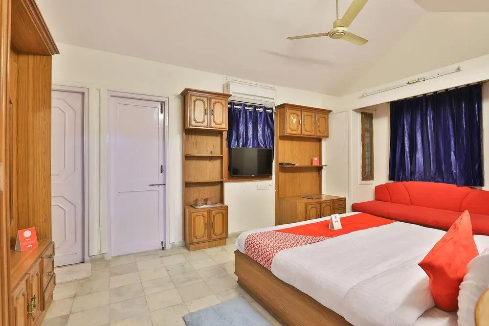 OYO 11373 Riddhi Siddhi Bungalows