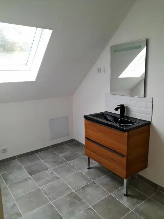 Maison de 3 chambres avec jardin clos et wifi a Quettehou