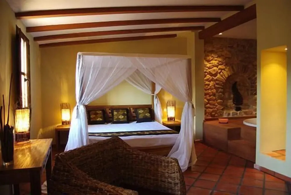 Masía Durbá Hotel B&B