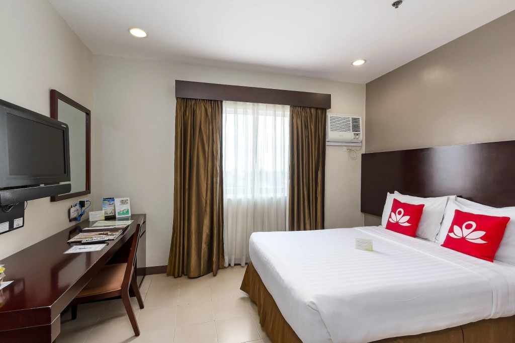 ZEN Rooms Cortes Street