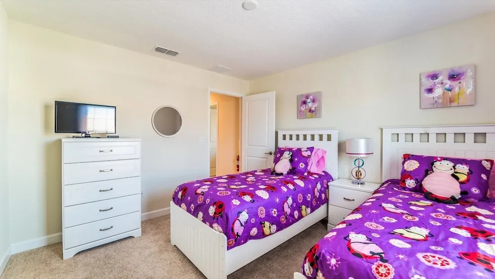 Luxury 5 Bedroom House on Storey Lake Resort, Orlando House 1249