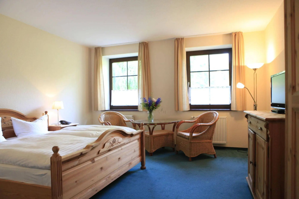 Reetdachhotel - Residenz am Ostufer
