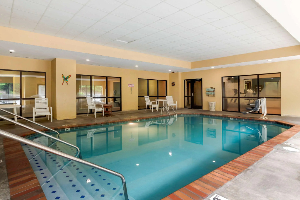 Comfort Suites Kingsport South