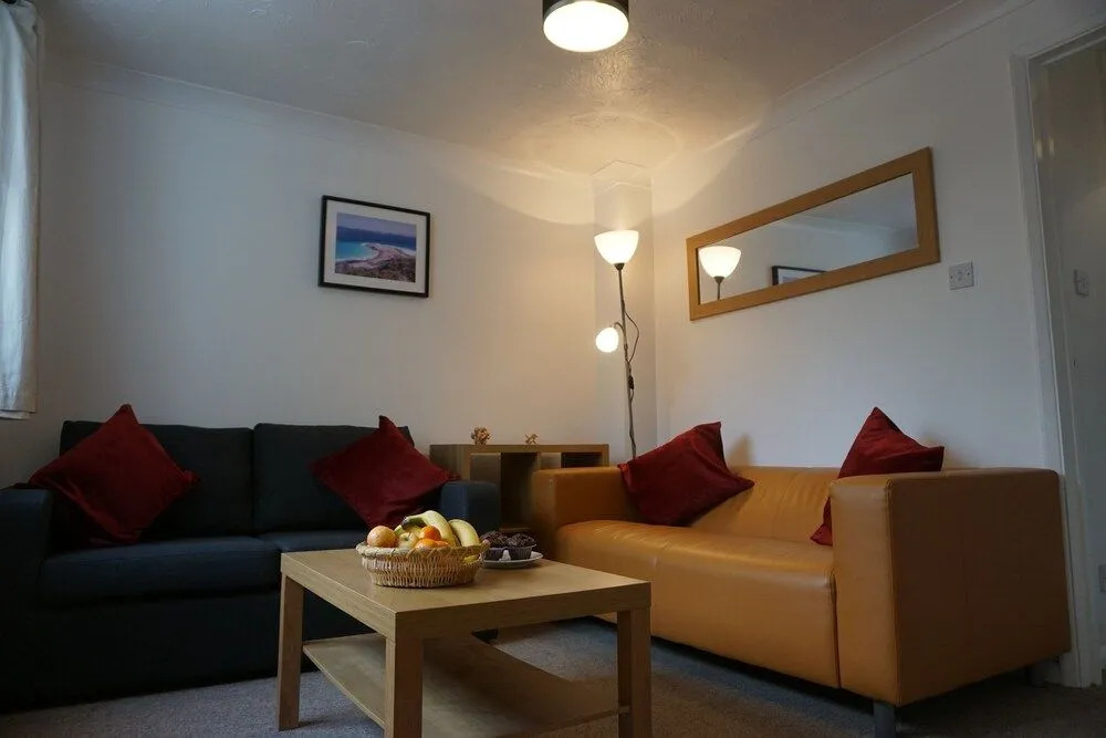 Holt Apartment