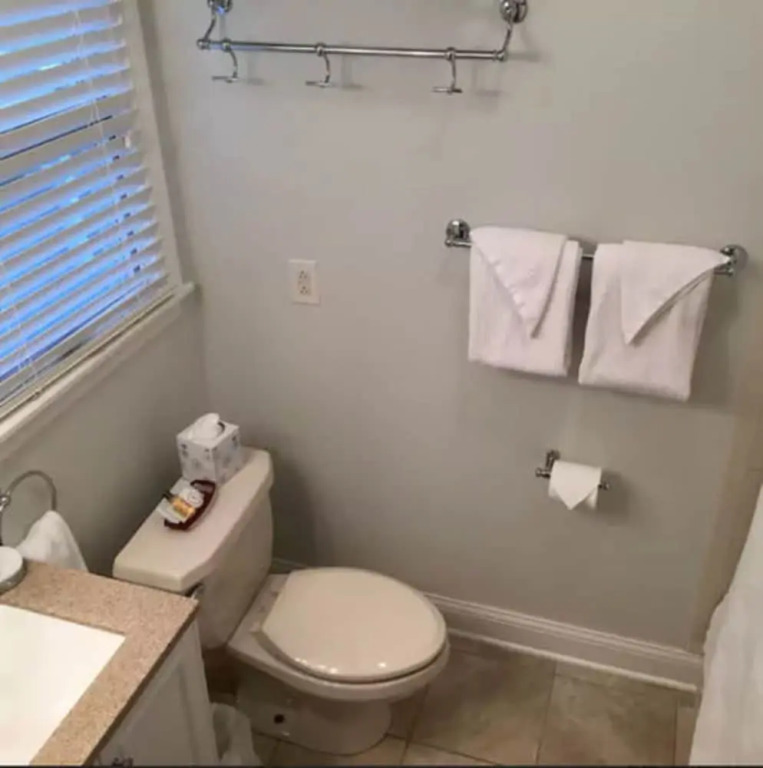 Old Towne Carmel Bed and Breakfast