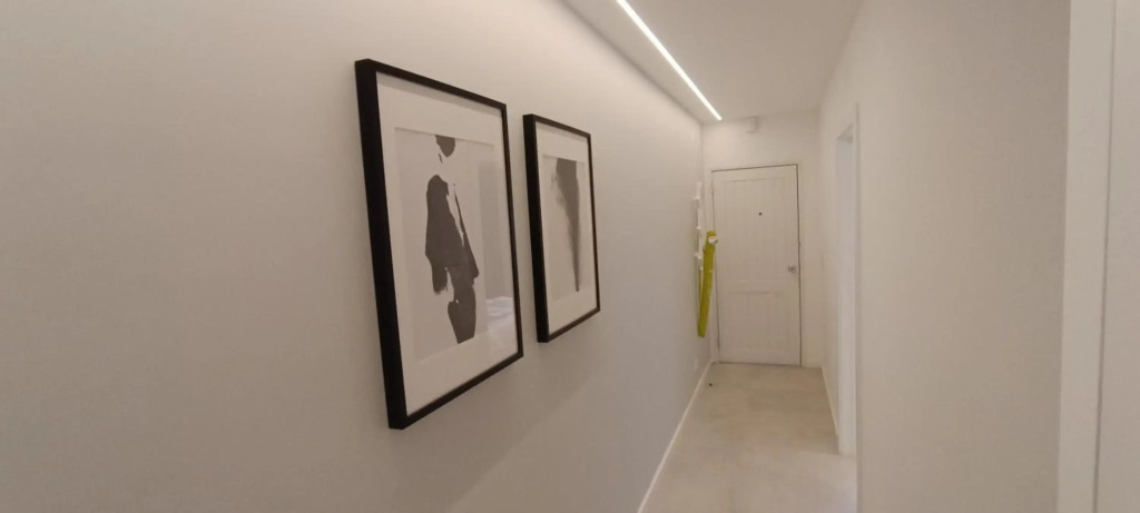 211 Apartamento moderno com vista para a piscina no centro da cidade